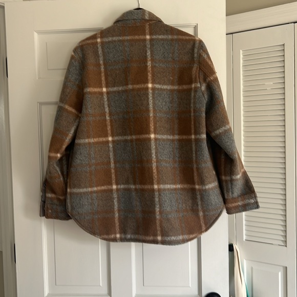 Wool shacket. - Picture 3 of 3